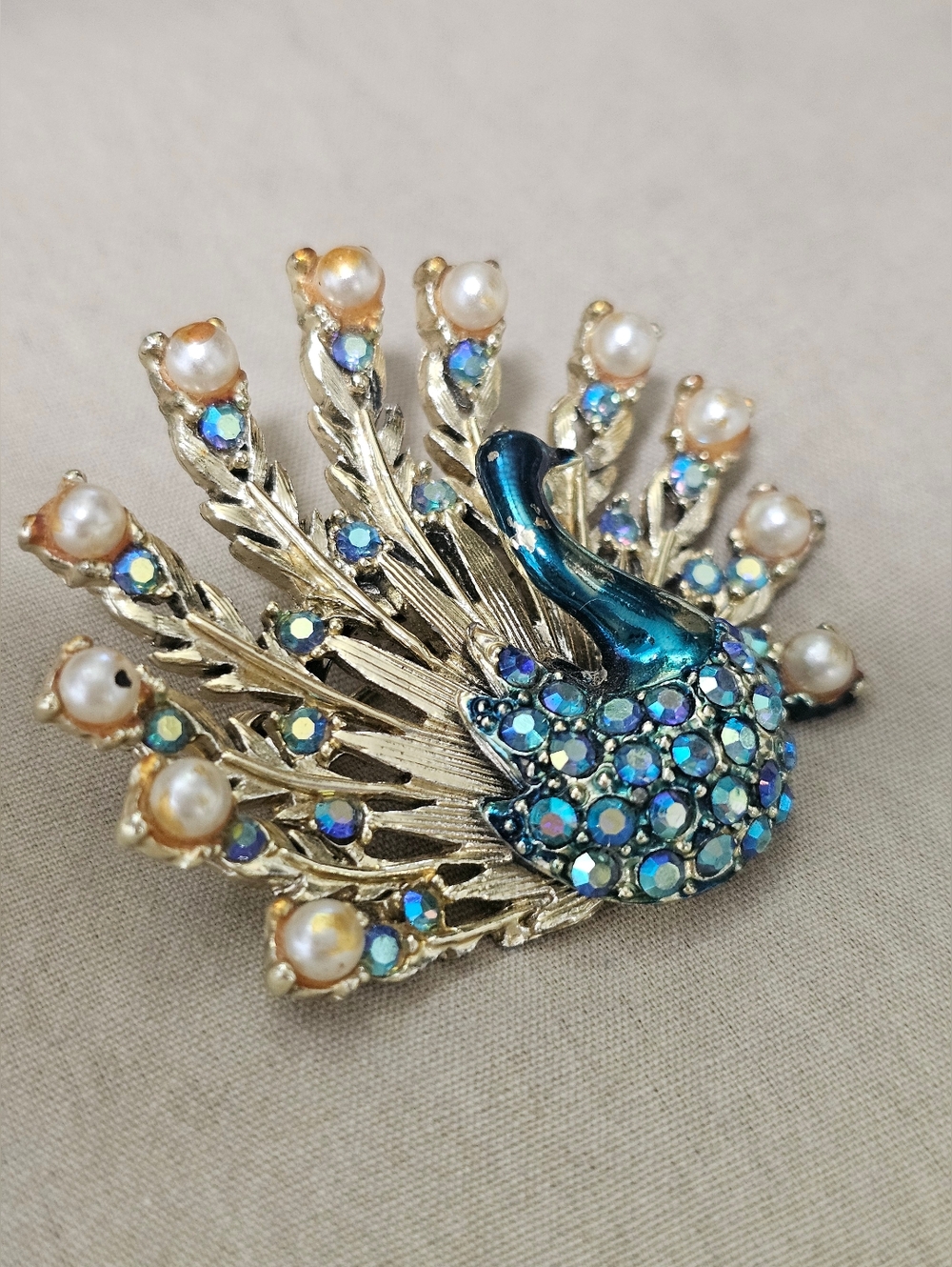 Vintage Blue Peacock Brooch with Feaux Pearls